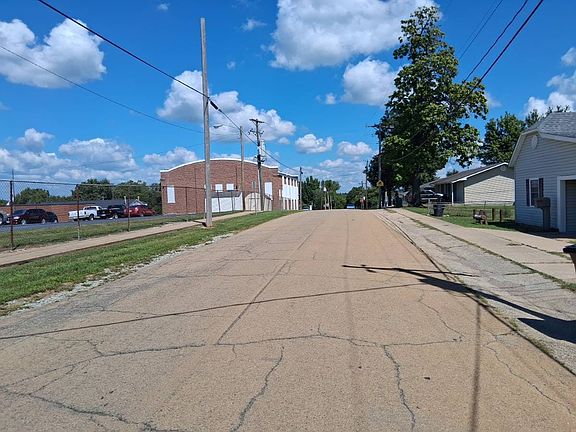 4th image of 413 High St