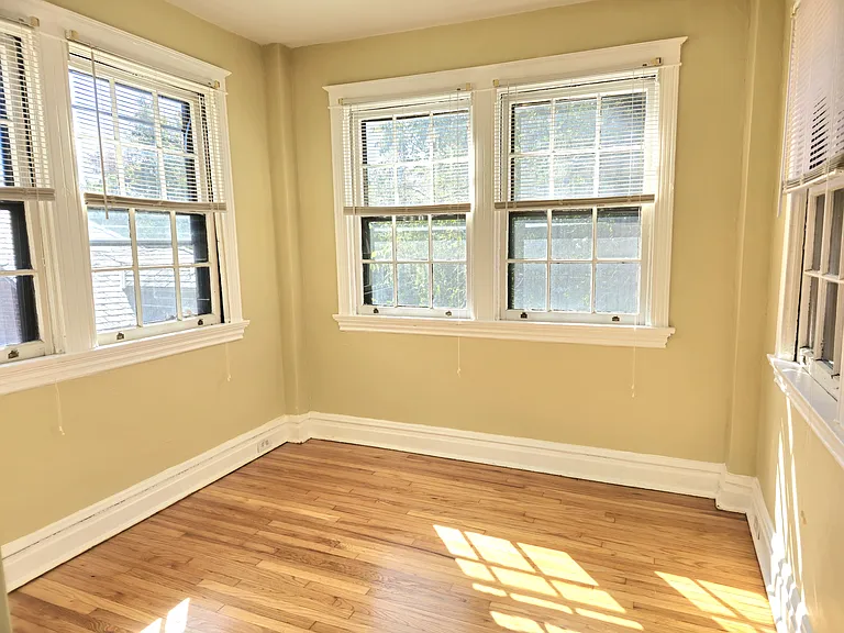 7208 Forsyth Blvd — Photo 12