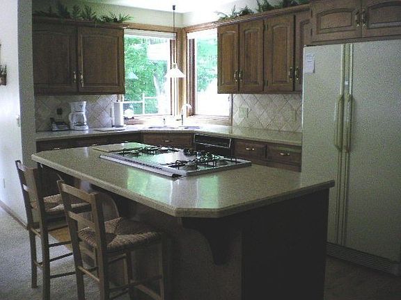 4th image of 10159 Nancy Dr