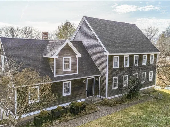 648 Reach Road, Sedgwick, ME 04673