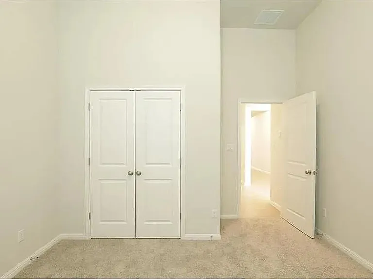 135 Horseshoe Cv — Photo 18