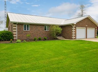 404 Beechwood Dr, Farmland, IN 47340