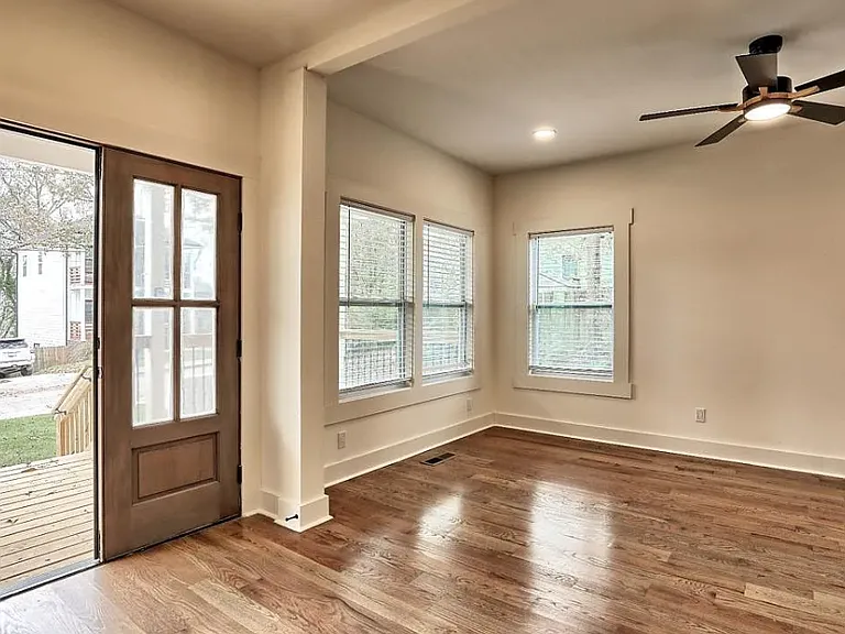 825 Beryl St SW — Photo 13