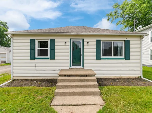 365 E Robinson St, Shreve, OH 44676