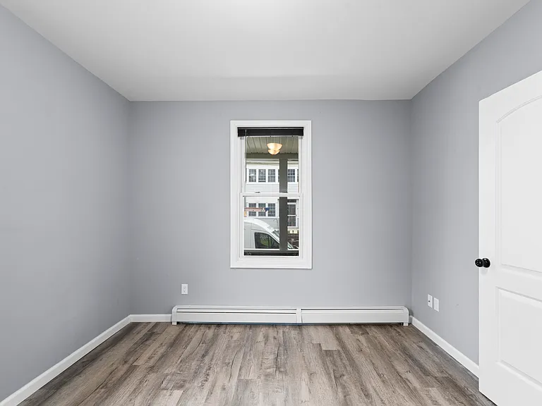 4 Columbus Ave — Photo 10