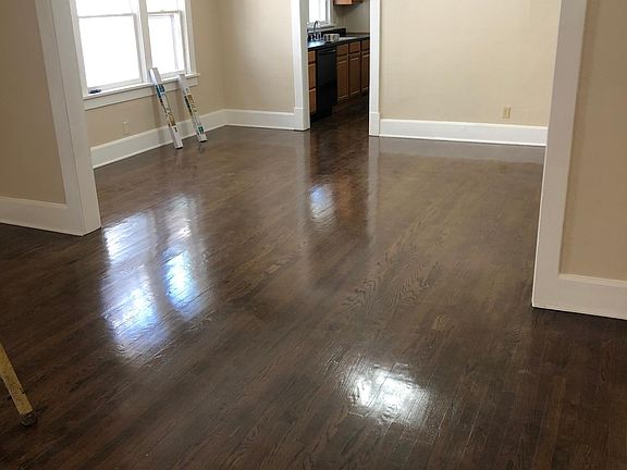 3rd image of 3119 Jules St