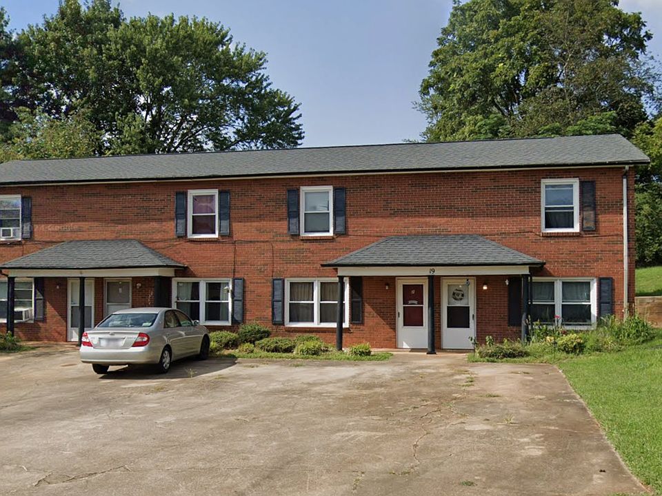 1st image of 19 Berkley Ave #1