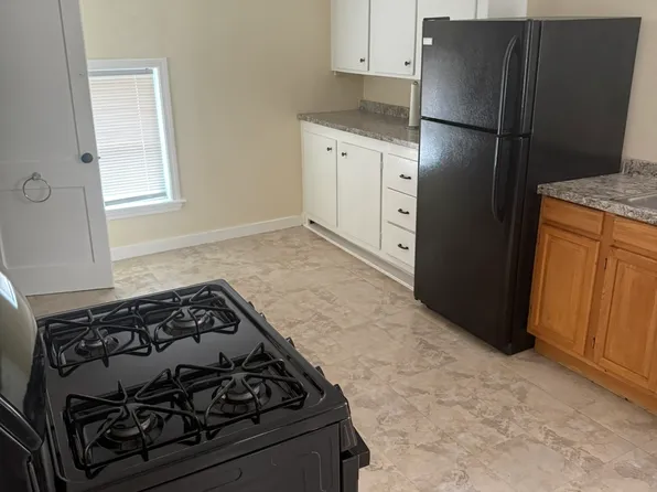 18 Prospect St #2, Ayer, MA 01432