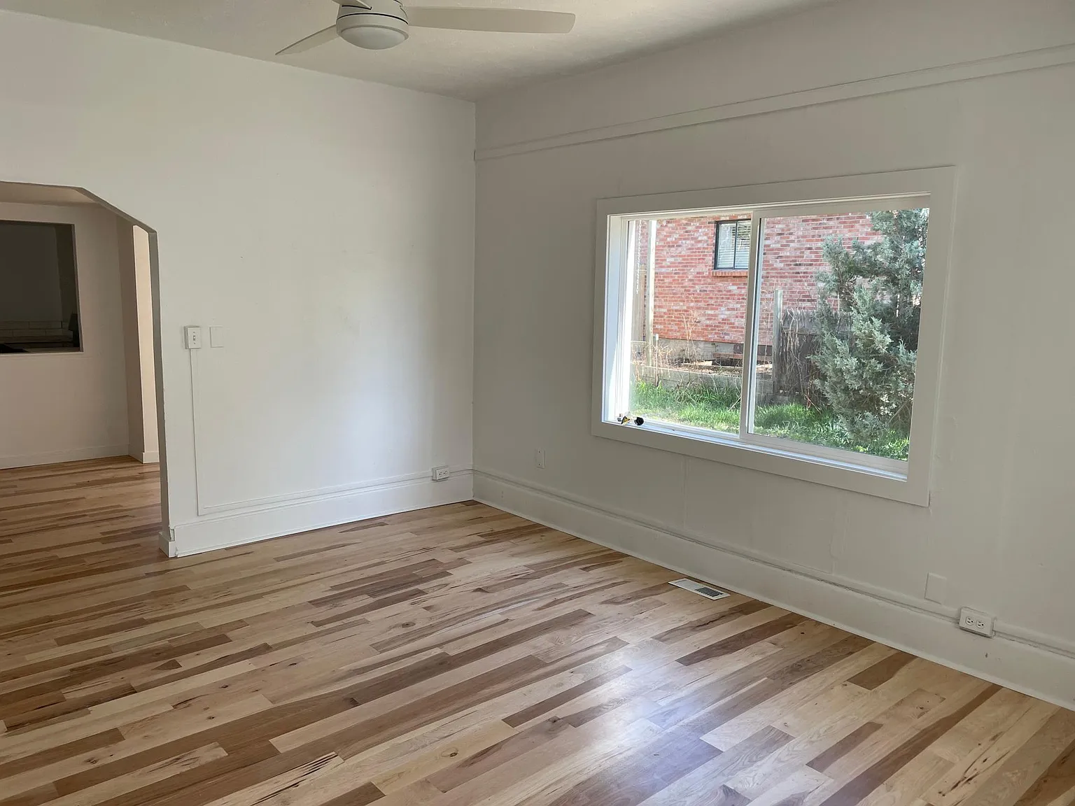 325 Pierce St — Photo 4