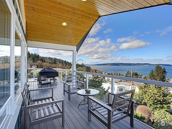 4th image of 48 Vista Del Mar Street