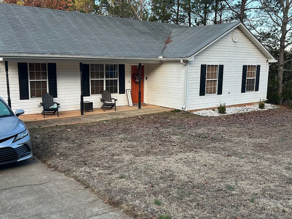 1st image of 205 Pebble Ridge Dr