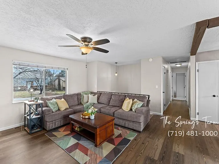 1730 Hathaway Dr — Photo 15