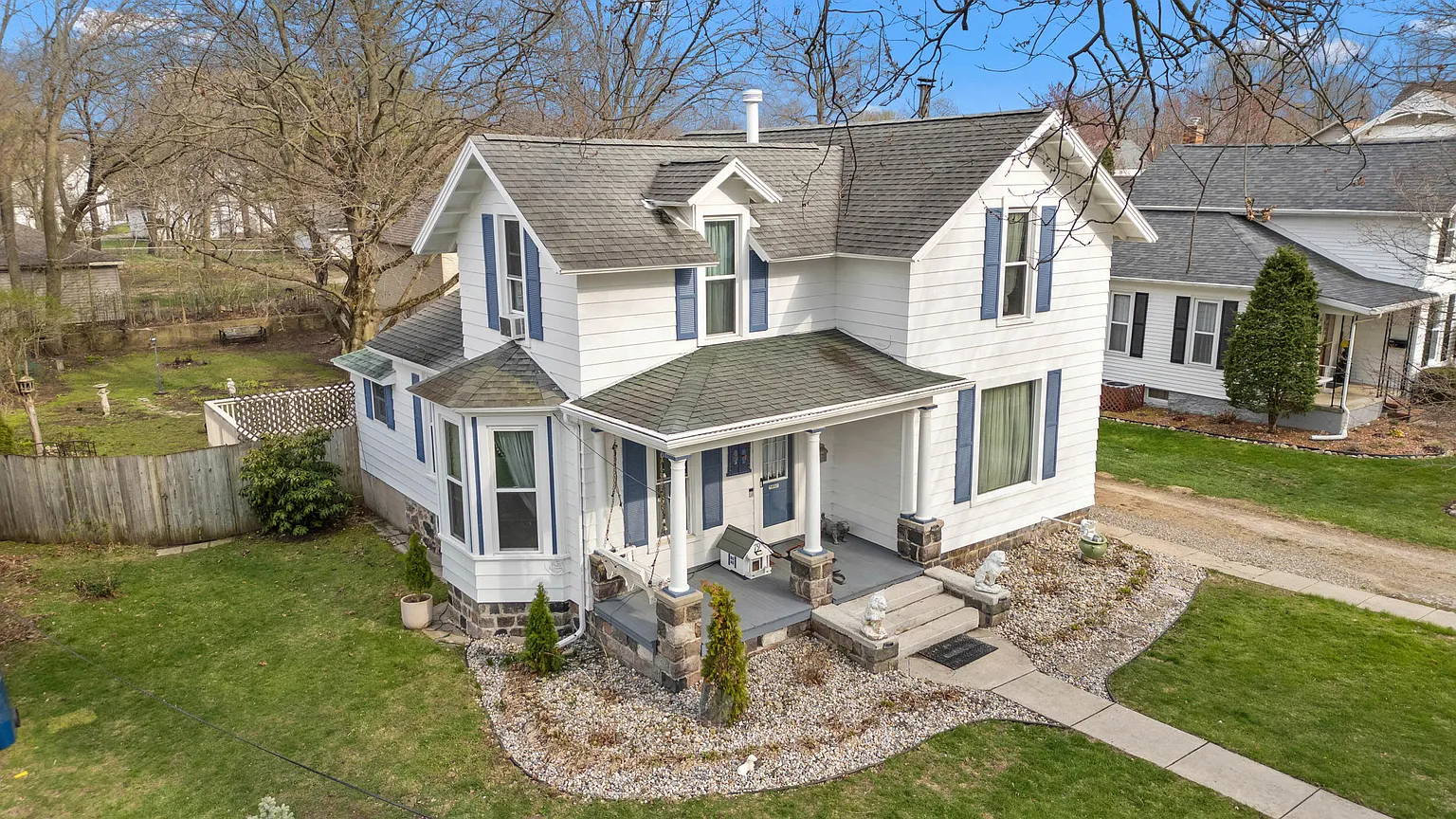 79 Budlong St photo 1