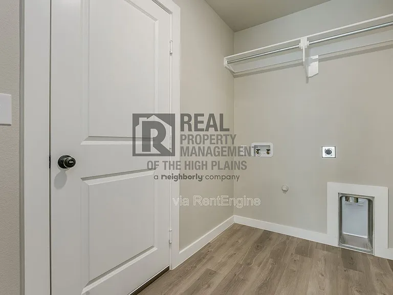 6711 Athens St — Photo 12