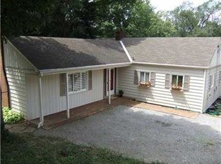 575 Dorseyville Rd, Pittsburgh, PA 15238