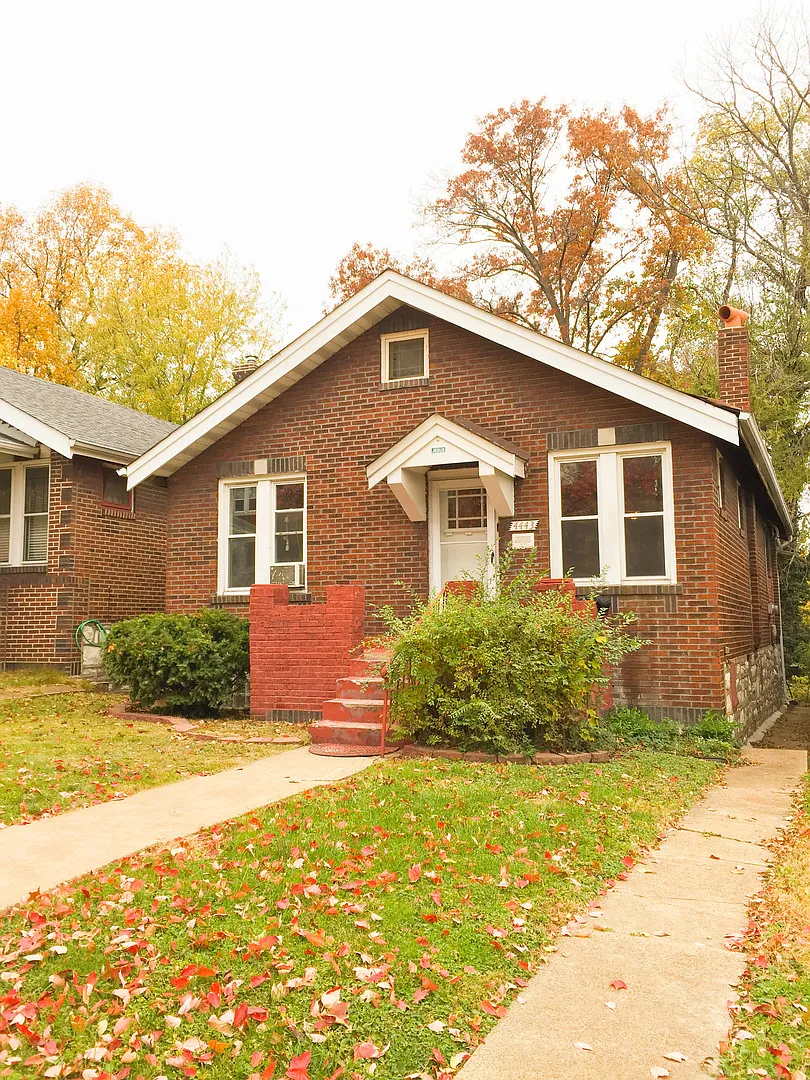 4443 Grace Ave photo 1