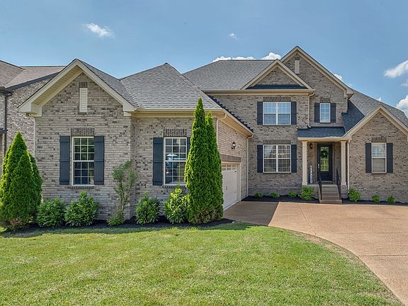 2nd image of 1086 Lillian Ln