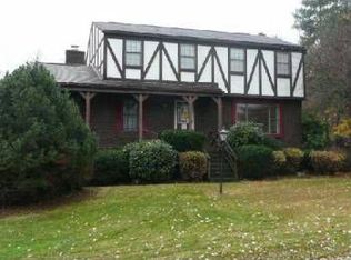 1154 Grouse Run Rd, Bethel Park, PA 15102