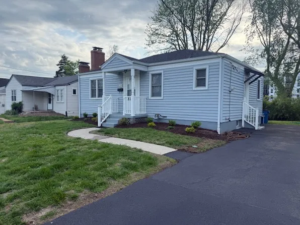 1147 Hilltop Dr, Saint Louis, MO 63132