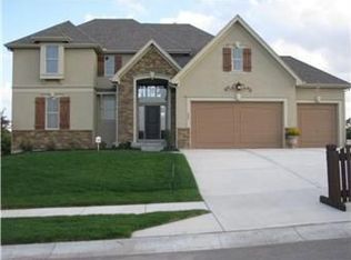 4909 NW 71st St, Kansas City, MO 64151