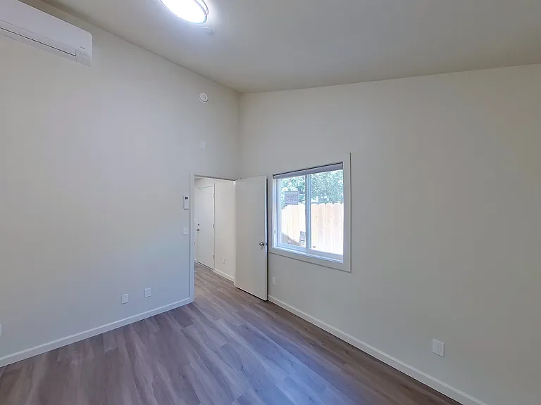 2543 Piedmont Ave #2 — Photo 10