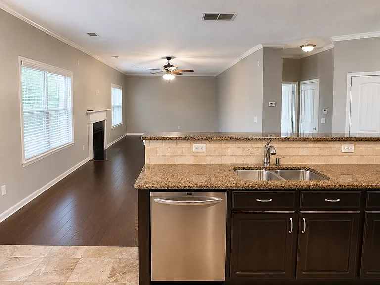 7318 San Vista Dr — Photo 8
