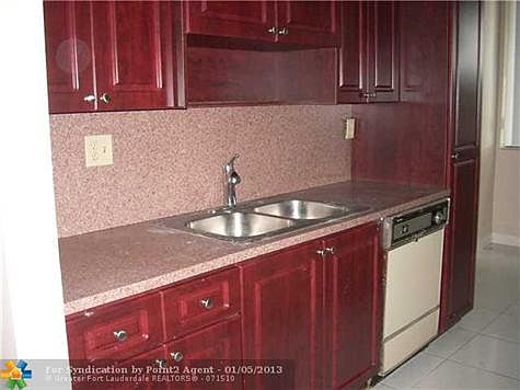 4th image of 9565 SW 1st Ct
