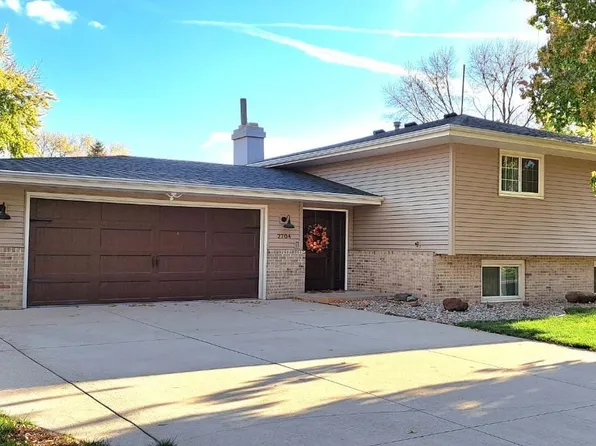 2704 Ivanhoe St, Sergeant Bluff, IA 51054