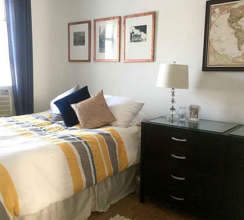 2nd image of 34 Carmine St APT 14