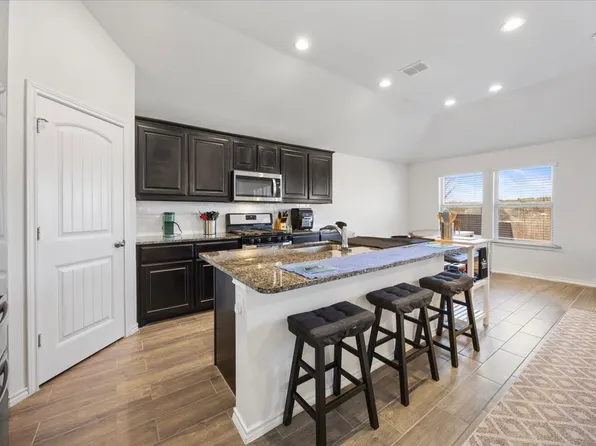 1836 Agarito Dr, Weatherford, TX 76086