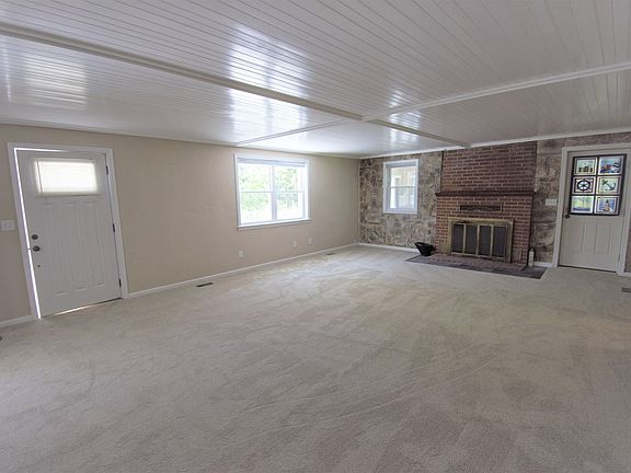 5th image of 434 Silverleaf Dr