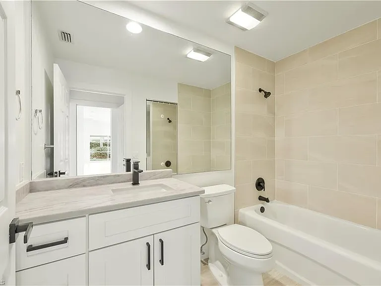 28050 Boccaccio Way — Photo 17