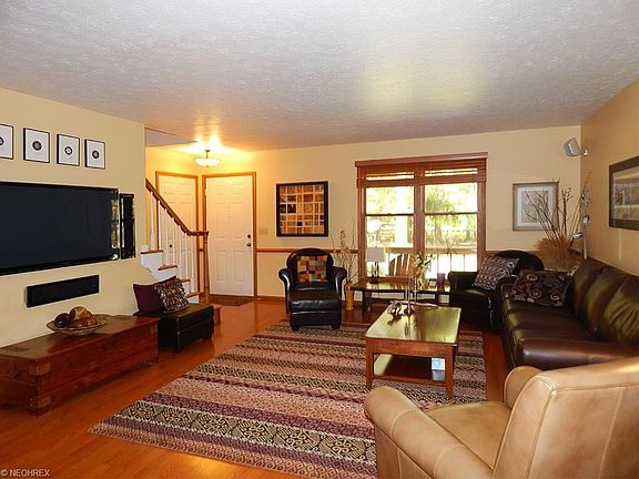 3rd image of 9170 Deerfield Dr
