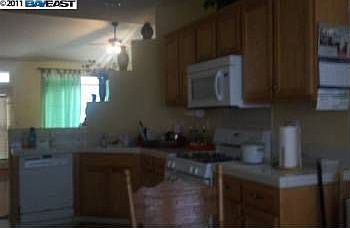 3rd image of 1351 Steinbeck Dr