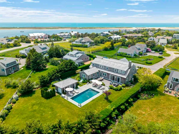 17 Katama Point Rd, Edgartown, MA 02539