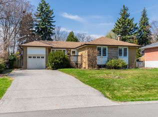 244 Snowden Rd, Oakville, ON L6L 3X5
