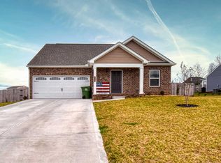 946 Spring Creek St, Maryville, TN 37801