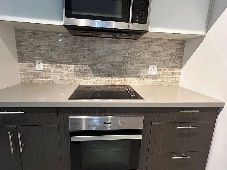 8 Mercer St #706 — Photo 13