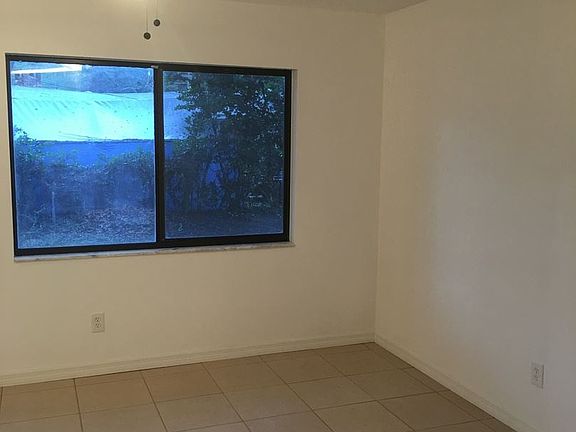 3rd image of 2660 NE 49th Ave APT A