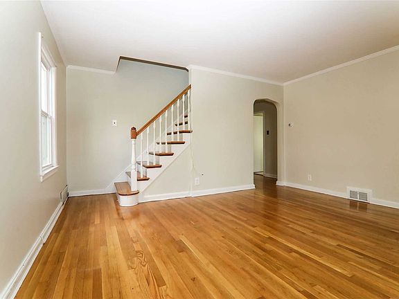 2nd image of 1616 Lowell Ave