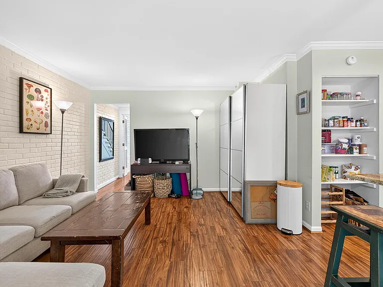 227 Harvest Dr — Photo 16