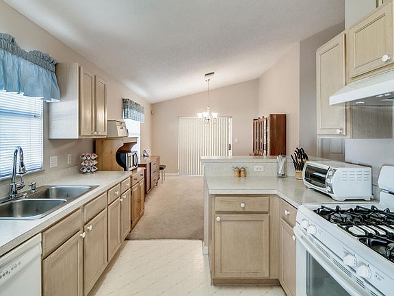 5th image of 2509 Alicia Ln