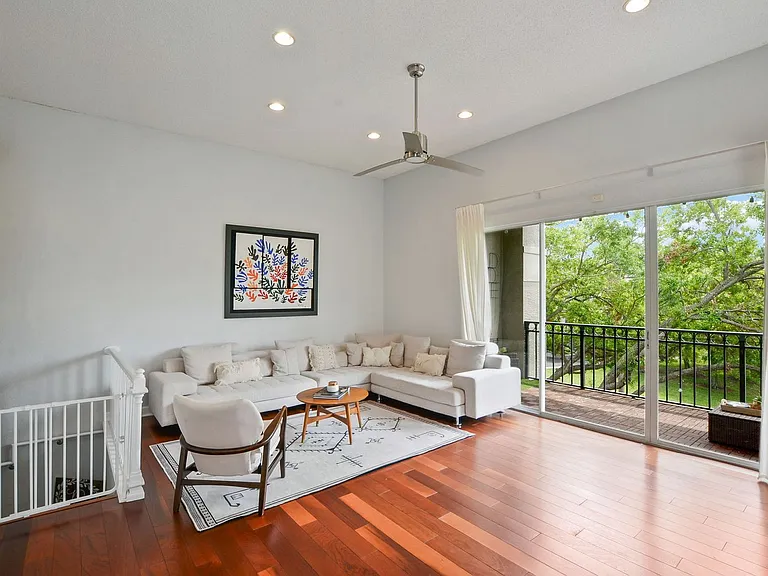 617 Tropical Breeze Way — Photo 5
