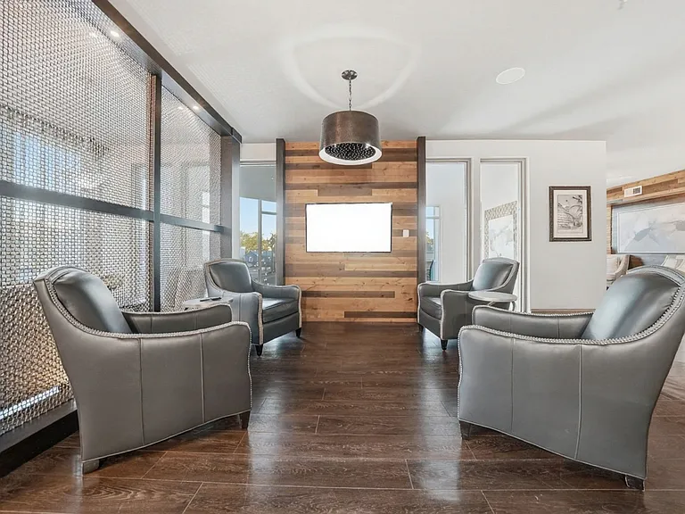 Building's Lounge