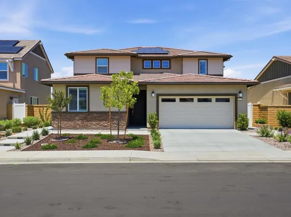 30477 Waterline Dr, Menifee, CA 92584