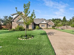 2923 Ambrose Dr, Bryan, TX 77808