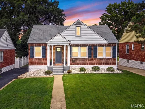 8905 Oneida Ln, Saint Louis, MO 63114
