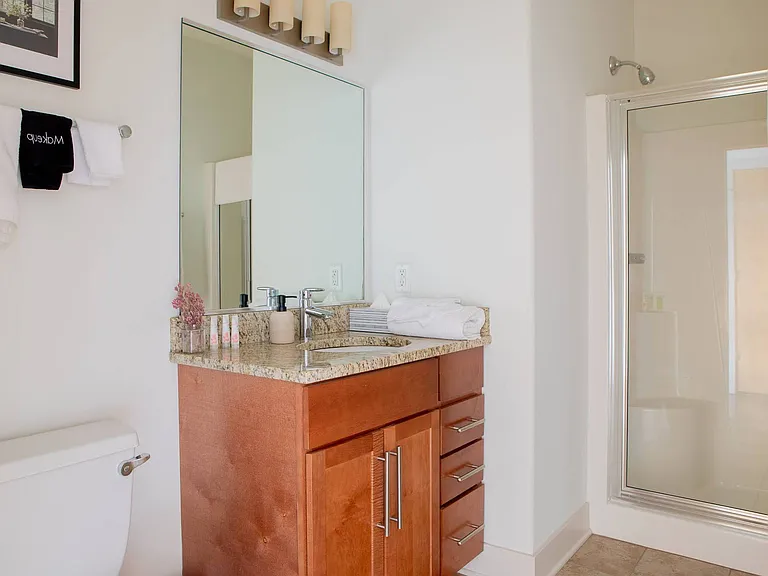 1042 N Cass St #306 — Photo 13