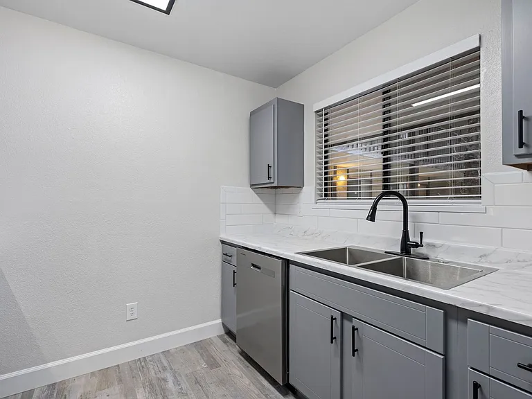 North Star Apartments - Beautiful Remodeled Apartments — Photo 49