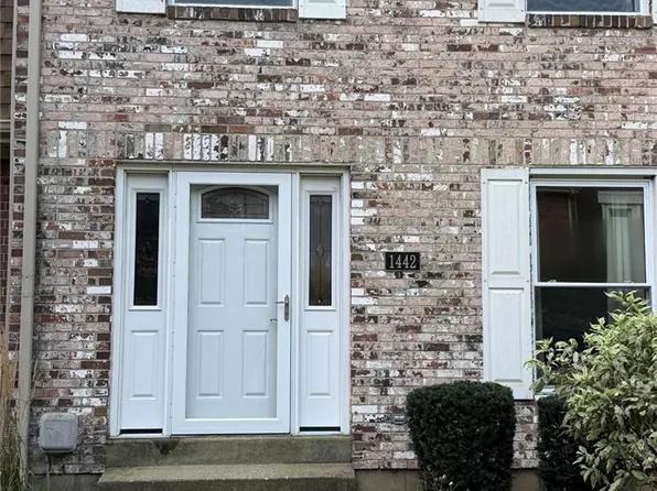 1442 Long Island Ct, Dayton, OH 45434